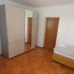 Διαμέρισμα House