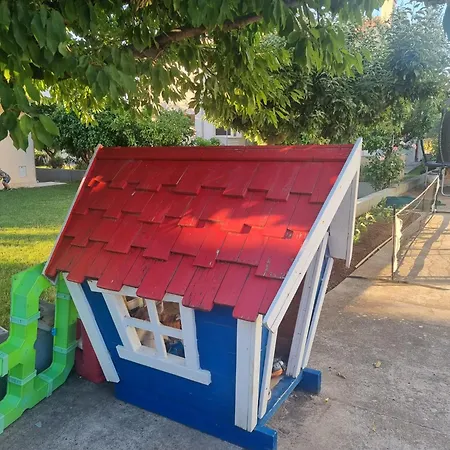 Διαμέρισμα House