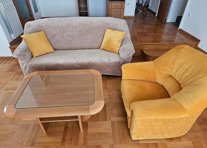 House Apartament *