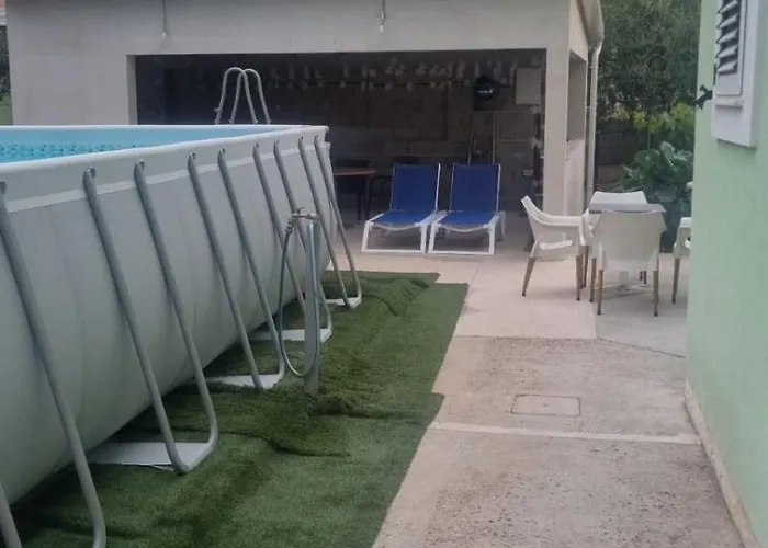 Apartament House *