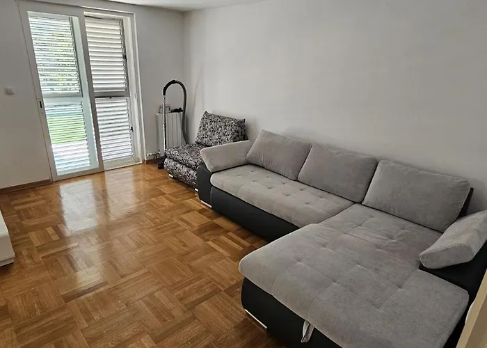 Apartament House