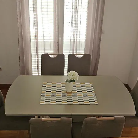 House Ζαντάρ