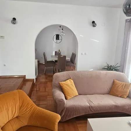 Apartment House *