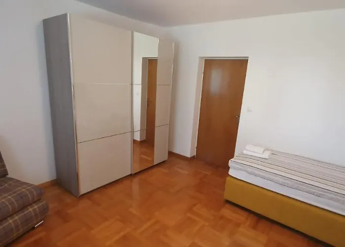 Апартаменты House